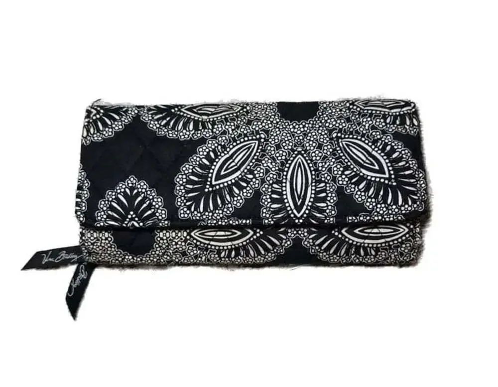 Vera Bradley Blanco‎ Bouquet Trifold Wallet